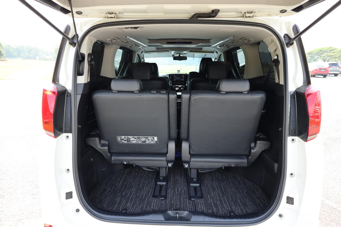 Toyota Vellfire / Alphard