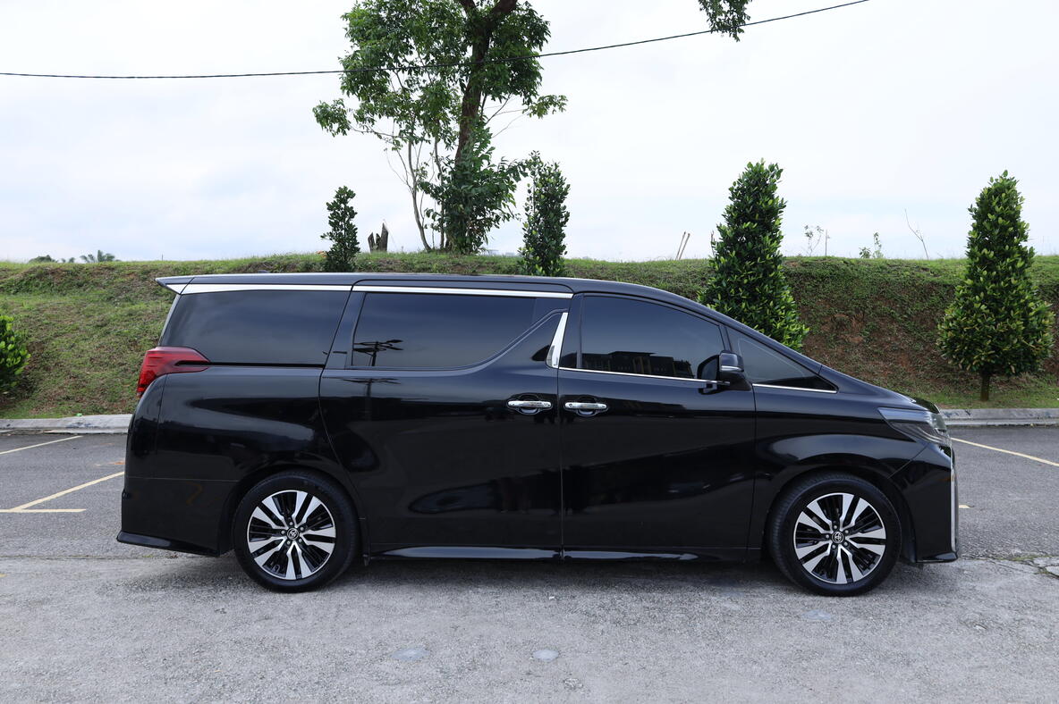 Toyota Vellfire / Alphard